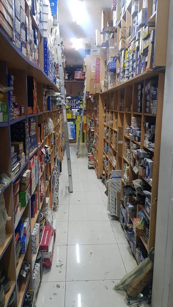 Alemdar Otomotiv Dükkan İçi Fotoğrafı 