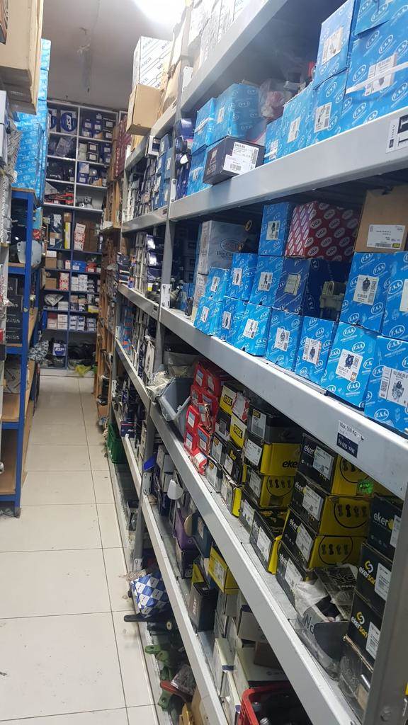 Alemdar Otomotiv Dükkan İçi Fotoğrafı 