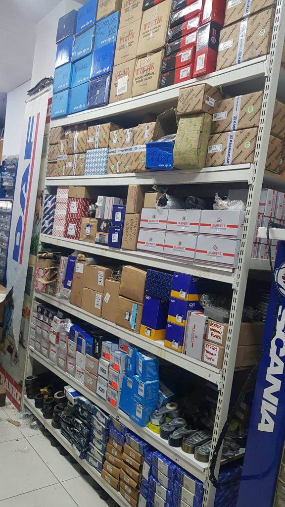 Alemdar Otomotiv Dükkan İçi Fotoğrafı 