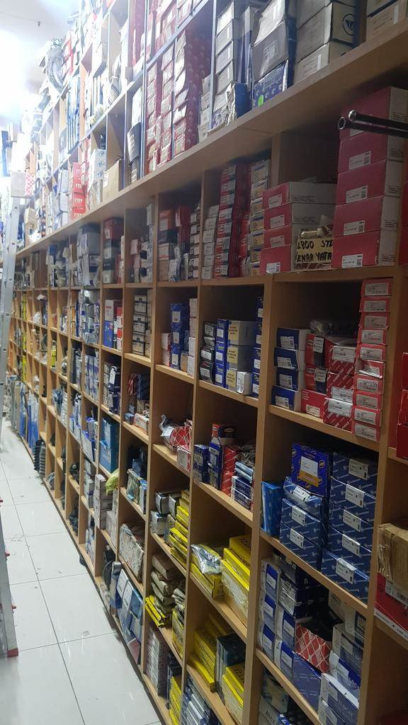 Alemdar Otomotiv Dükkan İçi Fotoğrafı 